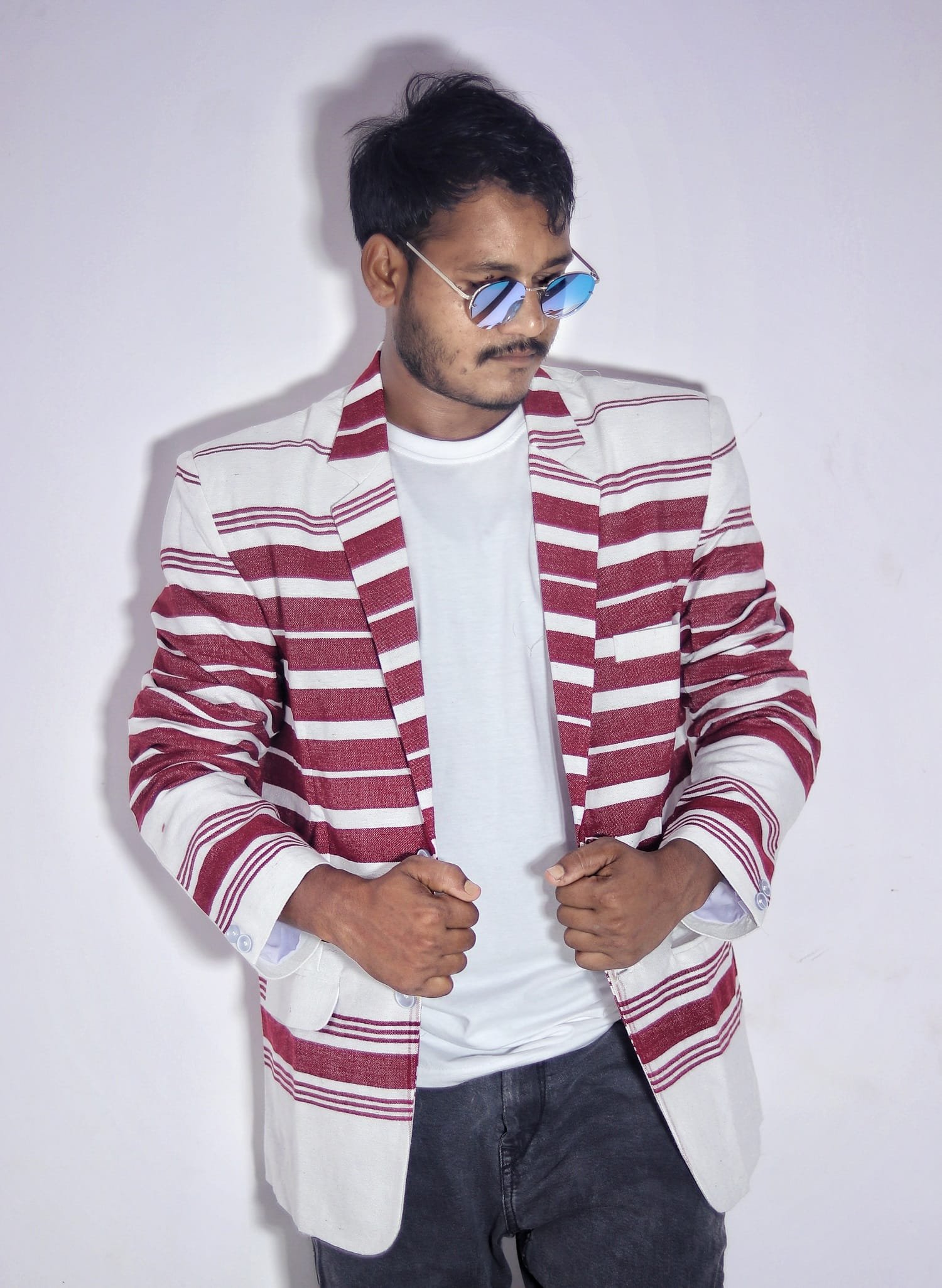 Mehroon Biru Premium Unisex Free Style  Blazer - Image 3