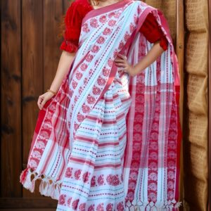 Vintage Bloom with Red Motifs Cotton Saree
