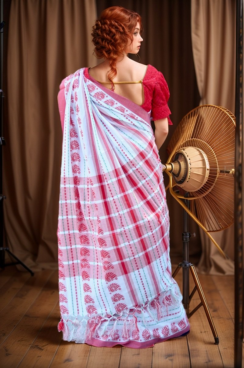 Vintage Bloom with Red Motifs Cotton Saree - Image 3